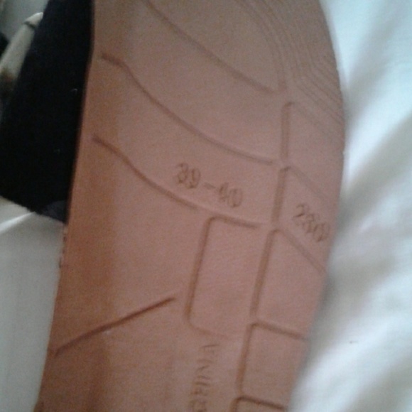 1 PAIR LEFT BLACK SUEDE SLIDERS - Picture 2 of 4